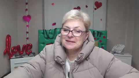 EmiliaGree online show from 12-02-25, 06:47