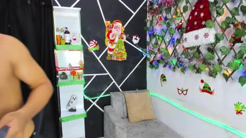 EMILI AND GIN online show from 12-20-24, 07:33