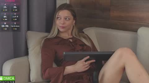 Snapshot of emilielong chatting on 07-18-26, 06:06 emilielong online show from 07-18-26, 06:06
