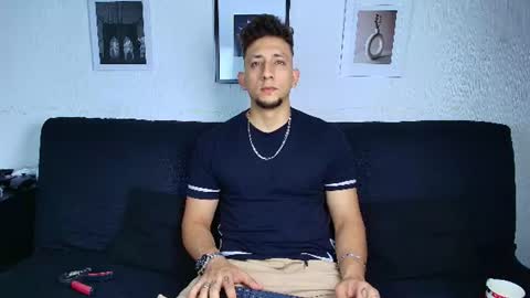 Snapshot of emiliocum_24 chatting on 08-01-26, 12:32 EMILIOCUM online show from 08-01-26, 12:32