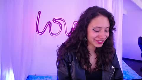 Emili Russo online show from 10-07-25, 01:36