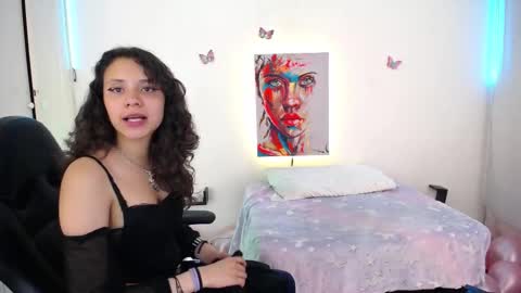 Emili Russo online show from 10-29-25, 07:26