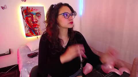 Emili Russo online show from 11-14-25, 07:56