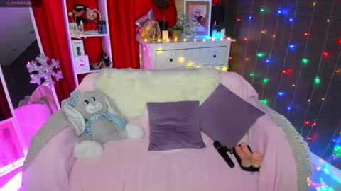 Snapshot of emiliyaqueen chatting on 01-08-25, 04:02 Emiliya online show from 01-08-25, 04:02