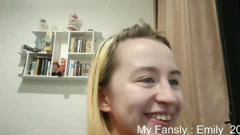 Snapshot of emilly_20 chatting on 05-07-26, 09:09 Emily online show from 05-07-26, 09:09