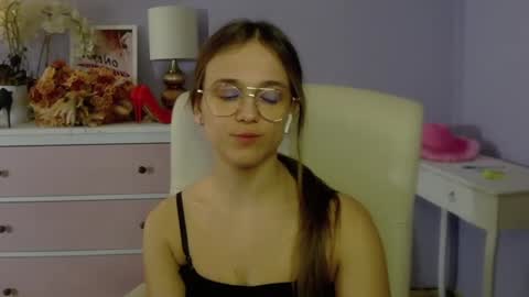 Emilly online show from 02-27-25, 10:59