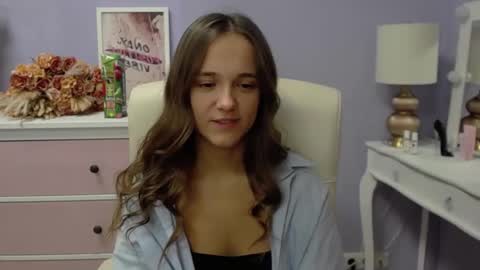 Emilly online show from 09-12-25, 06:35