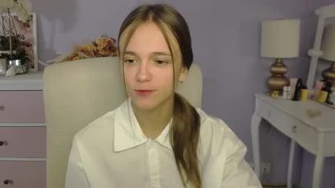 Emilly online show from 12-05-25, 07:50