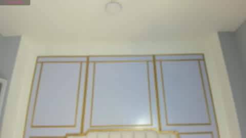 Snapshot of emilly_mell chatting on 11-12-25, 11:21 emilly_mell online show from 11-12-25, 11:21