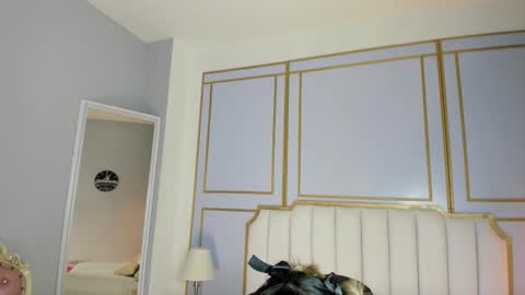 Snapshot of emilly_mell chatting on 11-20-25, 11:21 emilly_mell online show from 11-20-25, 11:21