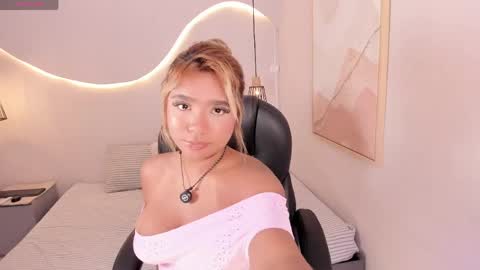 emilly_mell online show from 05-29-26, 12:14