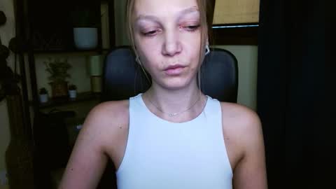 Emilly online show from 02-23-26, 12:57