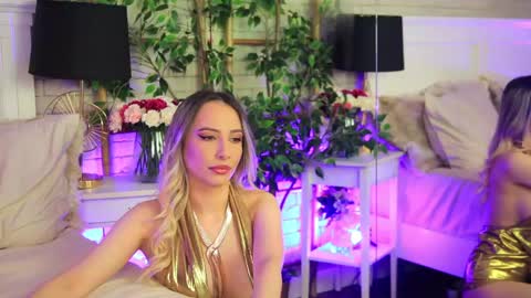 Snapshot of emillybronte chatting on 05-15-26, 07:21 EMMA online show from 05-15-26, 07:21