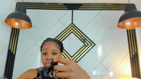 Snapshot of emillydiaz chatting on 10-19-25, 12:28 Emilly online show from 10-19-25, 12:28