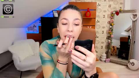EmillyTaylor online show from 11-10-25, 04:44