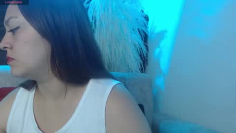 emily308876 online show from 06-03-26, 12:41