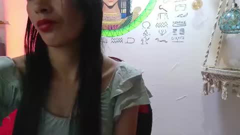Snapshot of emily___rouse chatting on 07-05-26, 08:27 emily___rouse online show from 07-05-26, 08:27