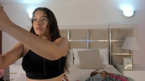 Snapshot of emily__harper_ chatting on 05-28-26, 12:24 Emily online show from 05-28-26, 12:24