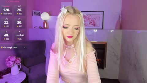 Snapshot of emily_air chatting on 02-08-25, 10:08 Emily online show from 02-08-25, 10:08