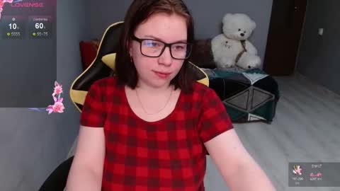 Emily 3 online show from 11-10-25, 07:24