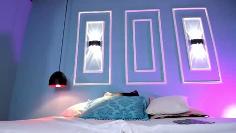 Snapshot of emily_ariaszc chatting on 02-17-25, 12:05 Emily online show from 02-17-25, 12:05