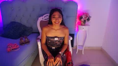 Snapshot of emily_cavendish chatting on 05-26-26, 01:29 emily_cavendish online show from 05-26-26, 01:29