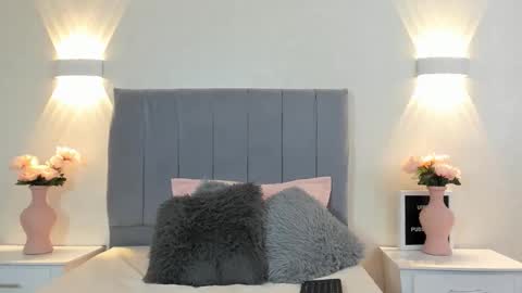 Snapshot of emily_cooper_bj chatting on 10-22-25, 04:18 Emily online show from 10-22-25, 04:18