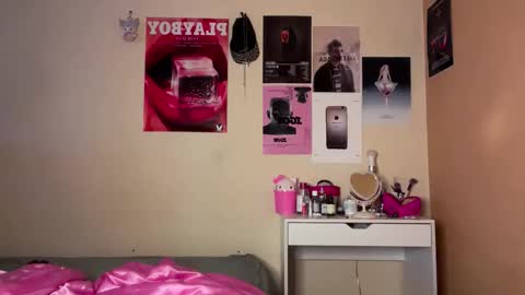 Emily online show from 11-27-25, 10:06