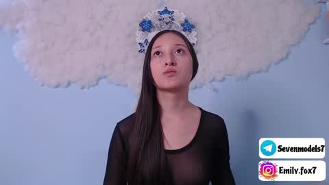 Snapshot of emily_fox7 chatting on 12-26-24, 12:05 emily_fox7 online show from 12-26-24, 12:05