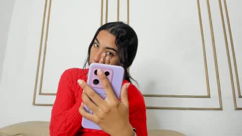 emily_gaviria1 online show from 05-09-26, 12:10