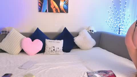Emily Heels online show from 05-04-26, 11:28