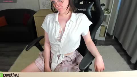 Emily online show from 05-02-26, 01:10