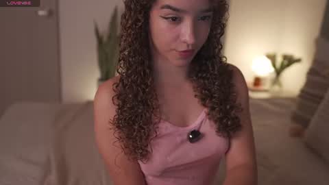 Snapshot of emily_johnson1 chatting on 06-25-26, 11:09 Juliana online show from 06-25-26, 11:09