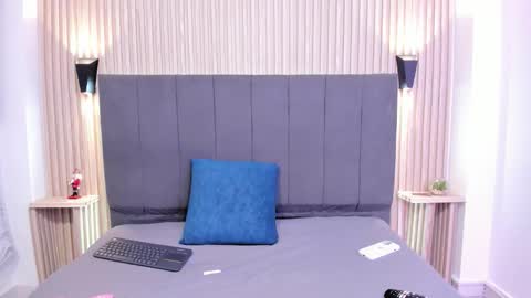 emily_jonhson online show from 01-14-26, 08:47