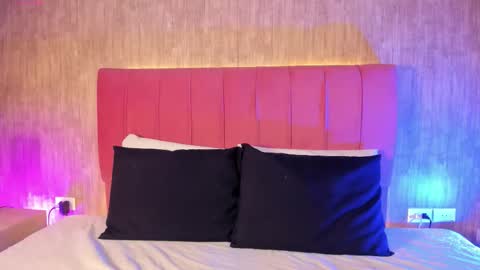 Emily  online show from 03-12-26, 08:59