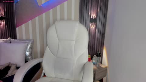 Emily online show from 02-08-25, 09:46