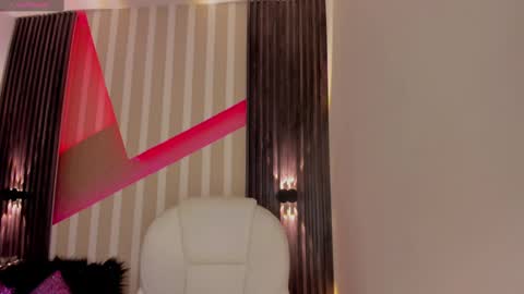 Emily online show from 03-03-25, 06:33