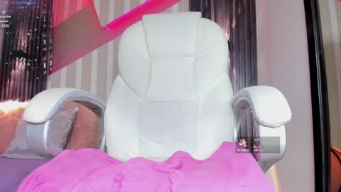 Emily online show from 03-12-25, 04:56