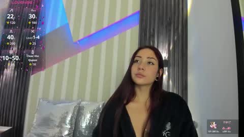 Snapshot of emily_layton chatting on 02-03-26, 09:36 Emily online show from 02-03-26, 09:36