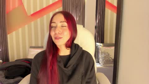 Snapshot of emily_layton chatting on 02-25-26, 12:20 Emily online show from 02-25-26, 12:20