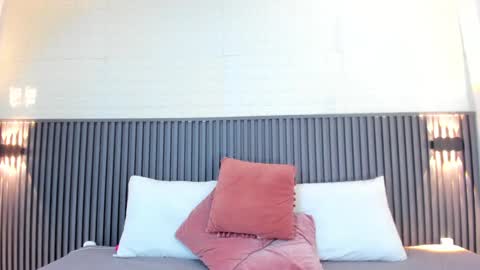 Snapshot of emily_leroy571240 chatting on 01-14-25, 02:53 emily leroy. online show from 01-14-25, 02:53