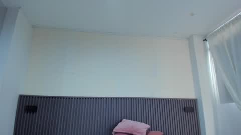 Snapshot of emily_leroy571240 chatting on 01-15-25, 06:51 emily leroy. online show from 01-15-25, 06:51