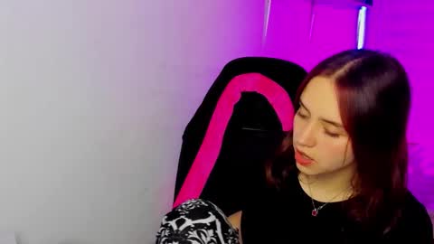 emily_lindey online show from 12-20-25, 04:41