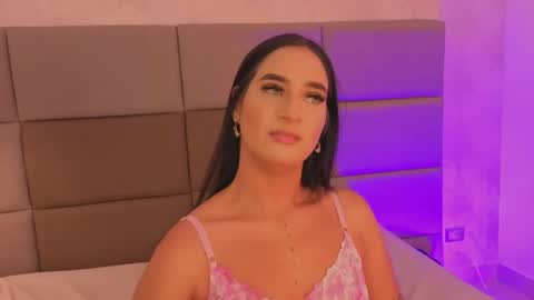 emily_luve online show from 05-04-26, 07:54