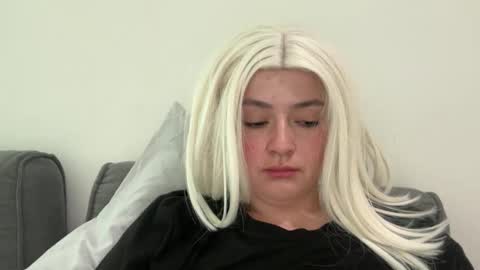 emily_morning_dew online show from 03-23-26, 05:44