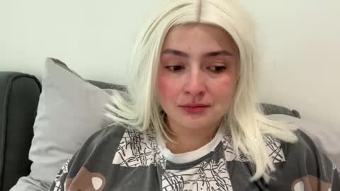 emily_morning_dew online show from 04-01-26, 08:15