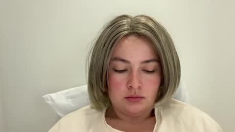 Snapshot of emily_morning_dew chatting on 06-10-26, 04:34 emily_morning_dew online show from 06-10-26, 04:34