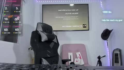 emily_palmeer online show from 03-05-26, 10:55