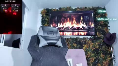 emily_palmeer online show from 05-13-26, 10:01
