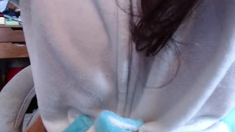 Snapshot of emily_pearl_ chatting on 10-05-25, 11:30 emily_pearl_ online show from 10-05-25, 11:30